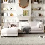 كنبة زاوية باللون الكريمي