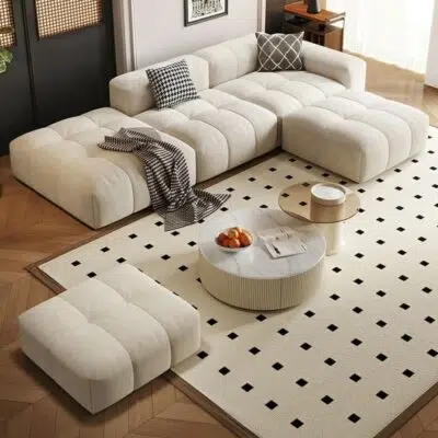 كنب بلون أبيض أنيق, تصميم عصري, خامات عالية, راحة استثنائية.