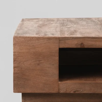 طاولة مانجو، تصميم أنيق خامات طبيعية، تشطيب فاخر