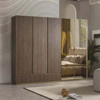 دولاب ملابس سعة كبيرة